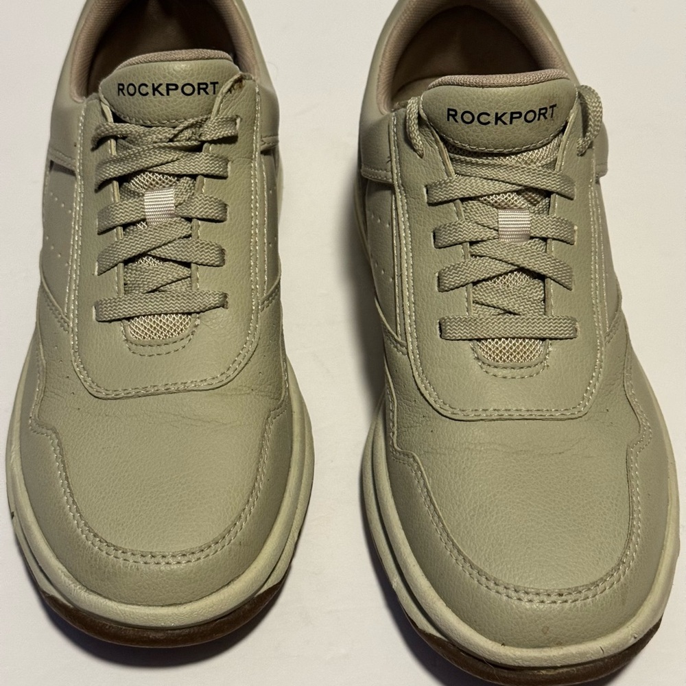 Rockport  Men's 8 Women’s 9.5 On Road Walking Shoes Beige Leather Casual Comfort
